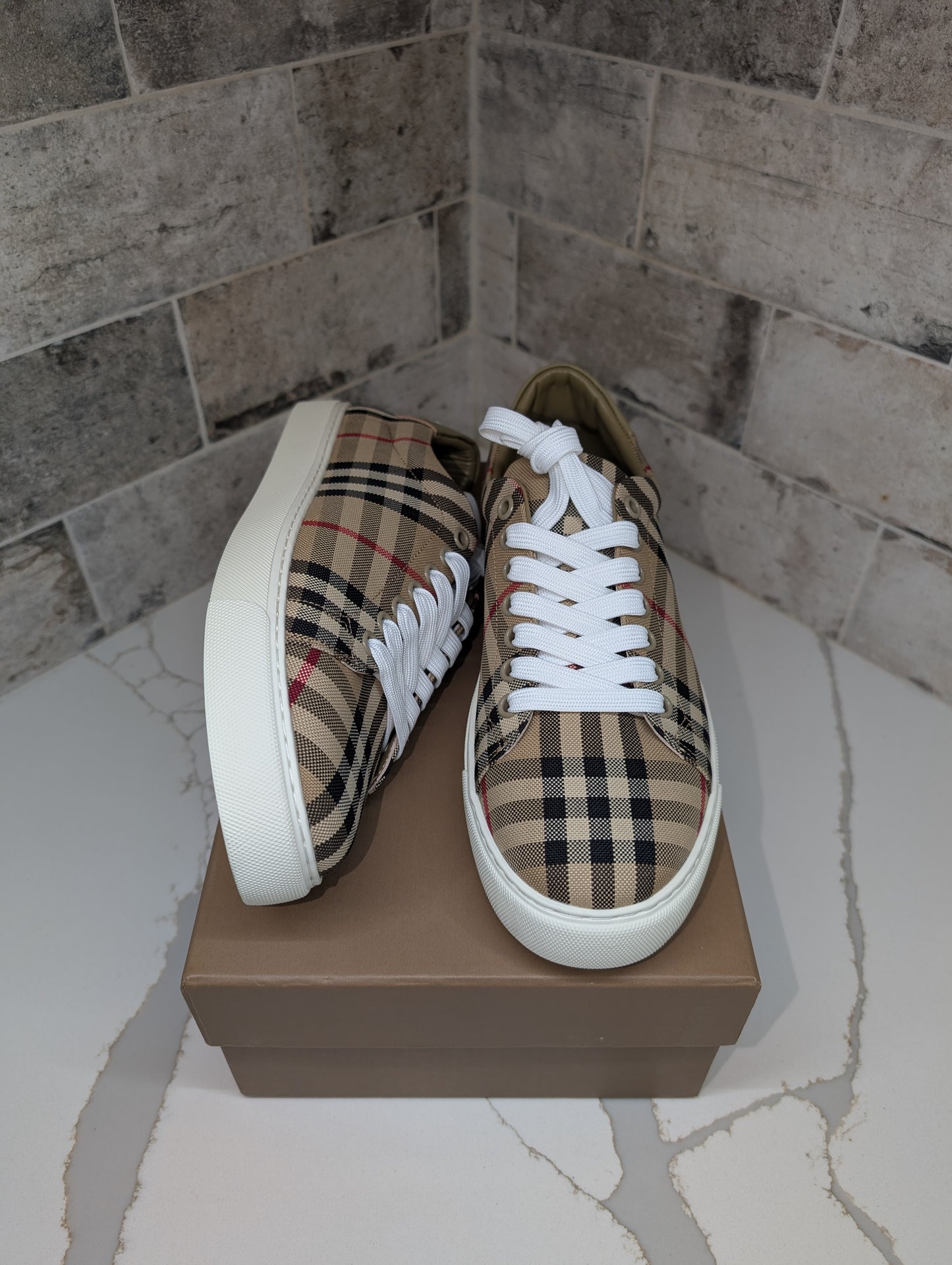 PLAID SHOE