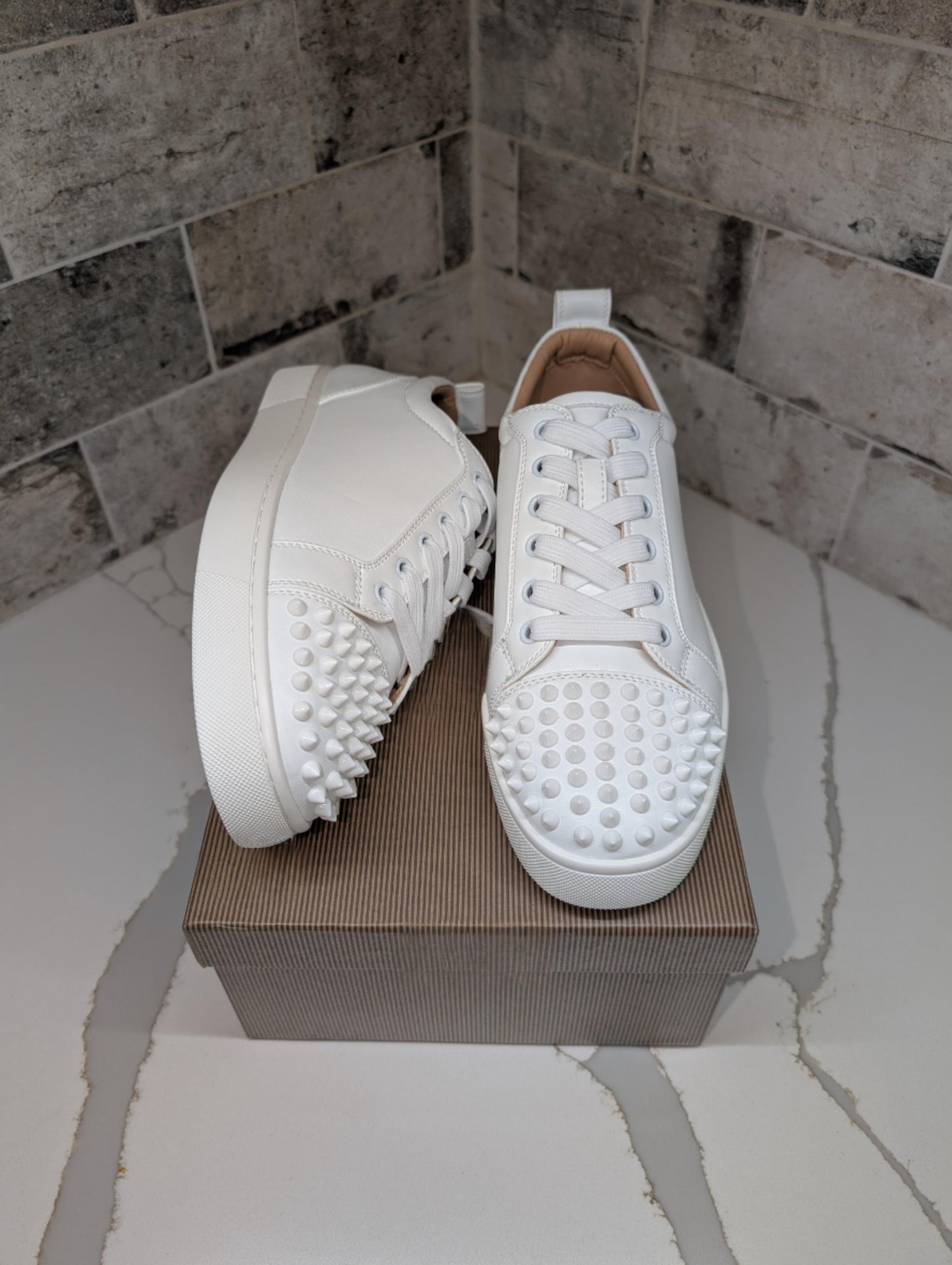 WHITE SPIKE SUELA ROJA