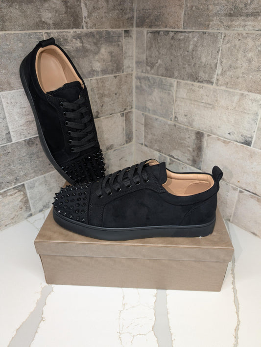 MATTE BLACK SPIKE SUELA ROJA